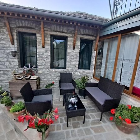 "Villa 70" Guesthouse Gjirokastër Eksteriør bilde