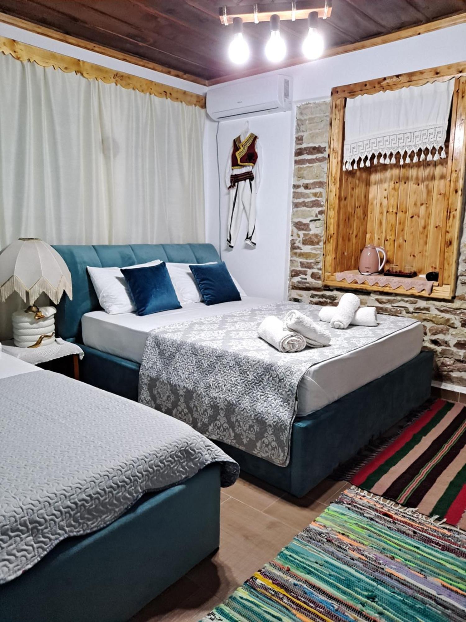 "Villa 70" Guesthouse Gjirokastër Eksteriør bilde