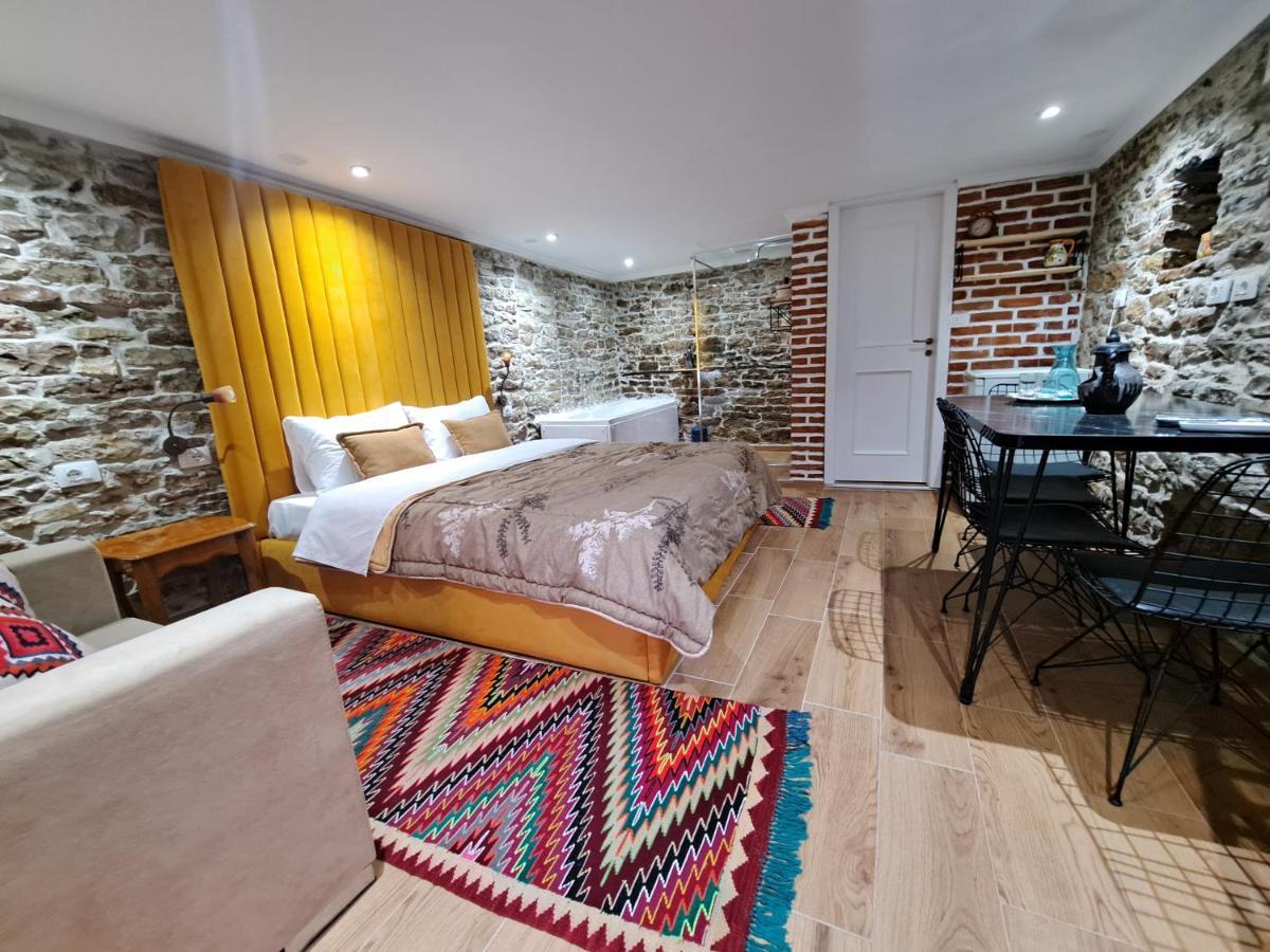 "Villa 70" Guesthouse Gjirokastër Eksteriør bilde