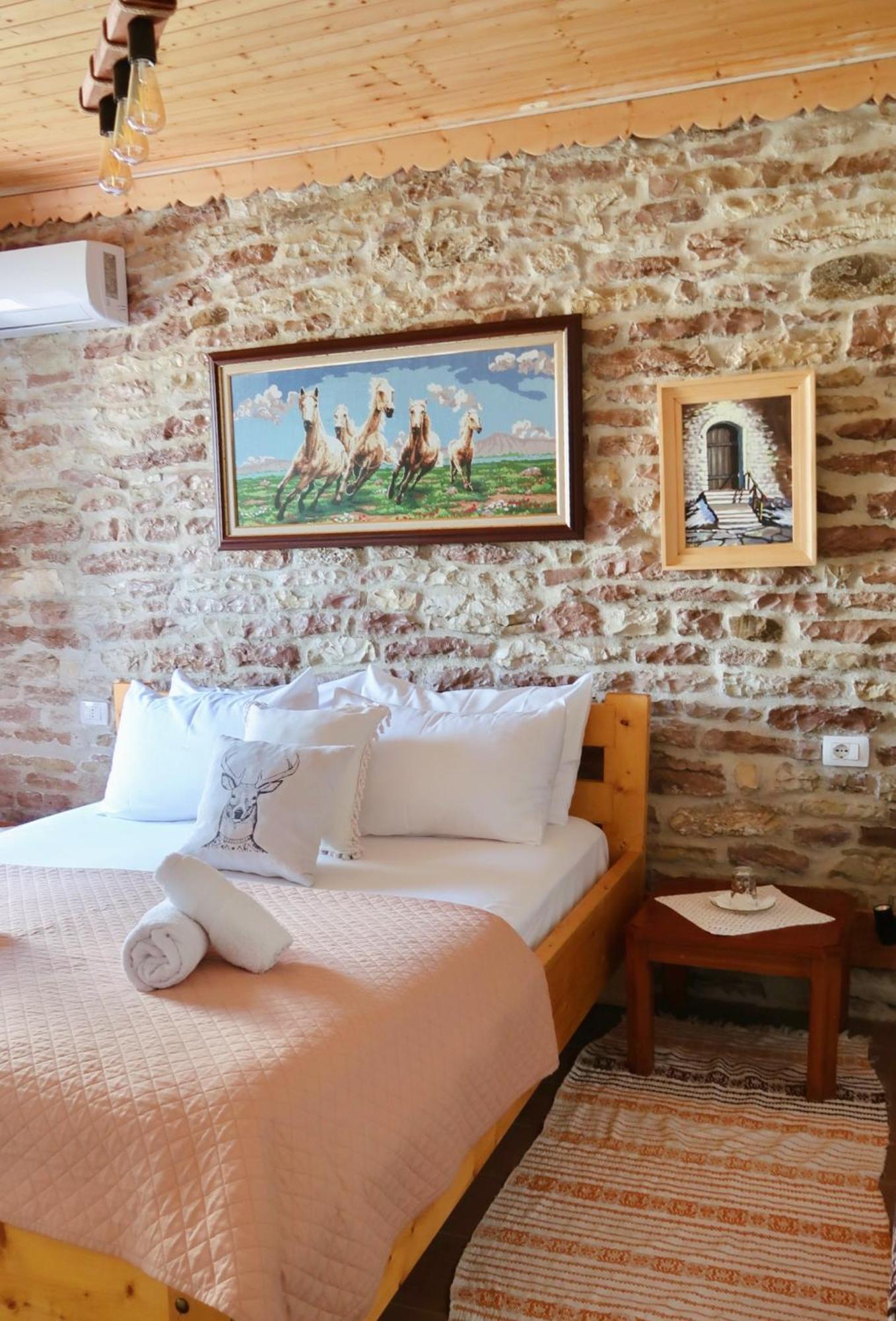 "Villa 70" Guesthouse Gjirokastër Eksteriør bilde