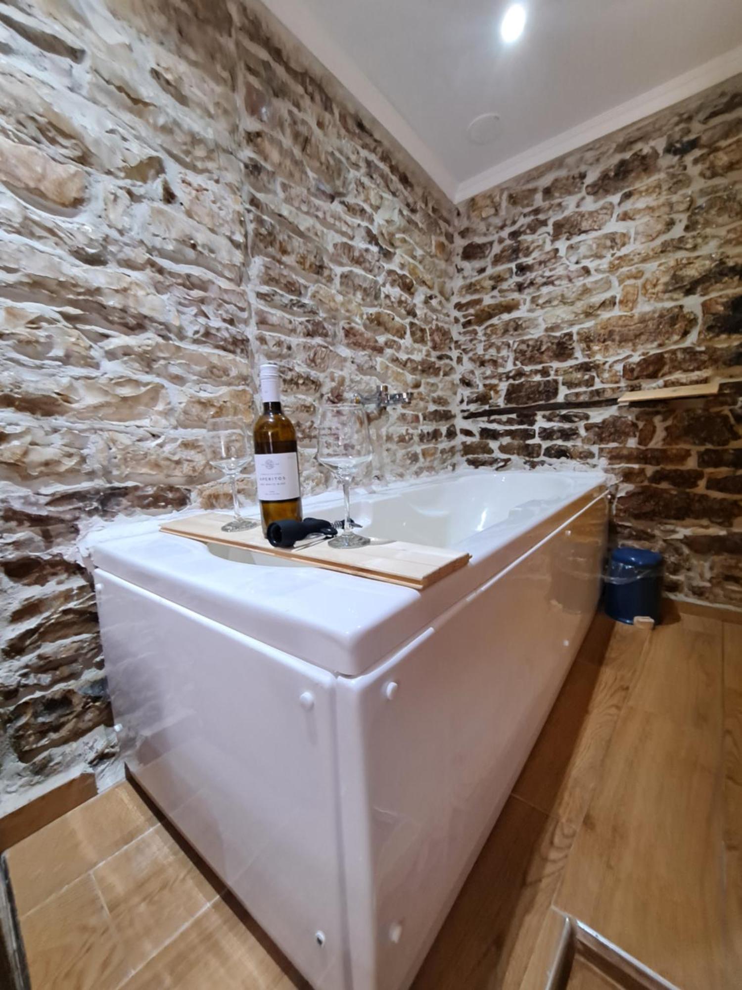 "Villa 70" Guesthouse Gjirokastër Eksteriør bilde