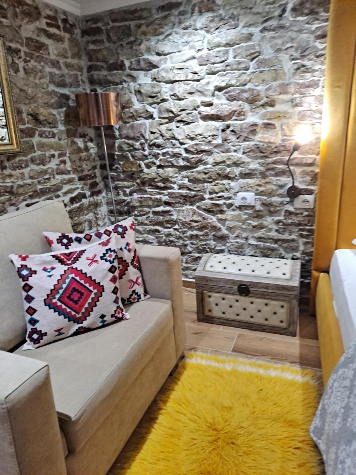 "Villa 70" Guesthouse Gjirokastër Eksteriør bilde