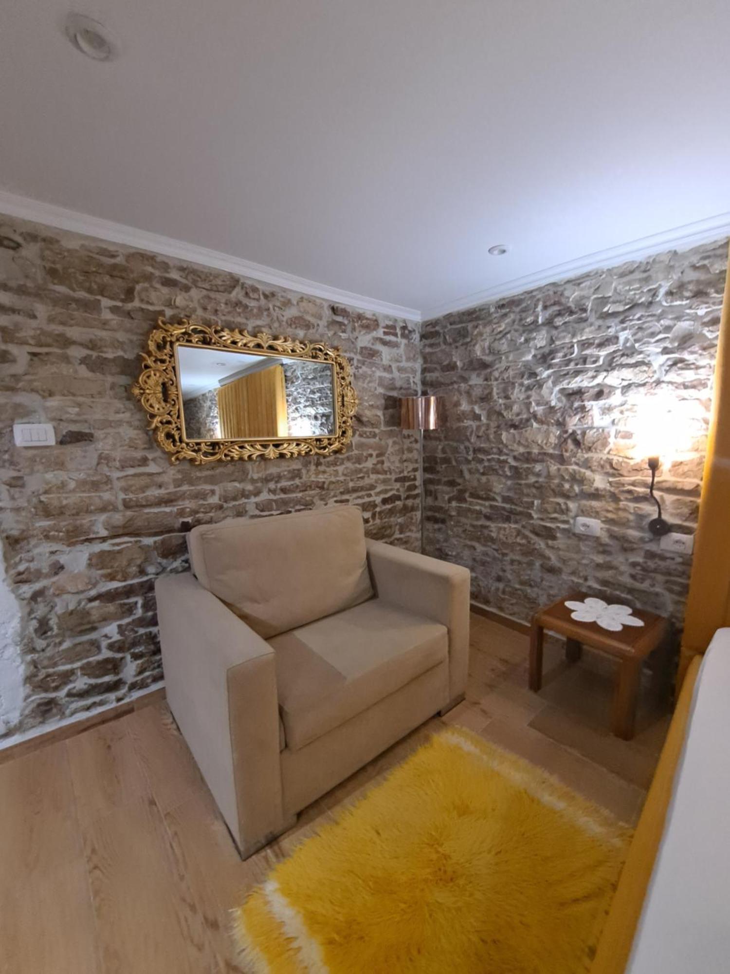"Villa 70" Guesthouse Gjirokastër Eksteriør bilde